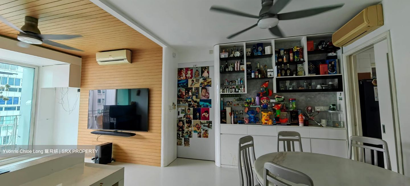 The Esparis (D18), Condominium #605338511